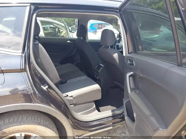 3VV1B7AX5KM071747 2019 VOLKSWAGEN TIGUAN - Image 8
