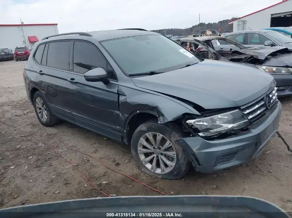 3VV1B7AX5KM077211 2019 VOLKSWAGEN TIGUAN - Image 1