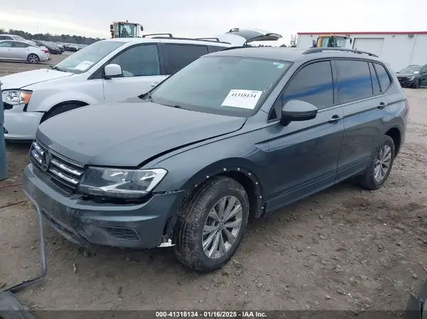 3VV1B7AX5KM077211 2019 VOLKSWAGEN TIGUAN - Image 2