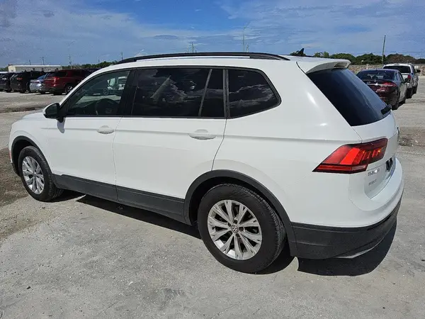3VV1B7AX5LM009492 2020 VOLKSWAGEN TIGUAN - Image 2