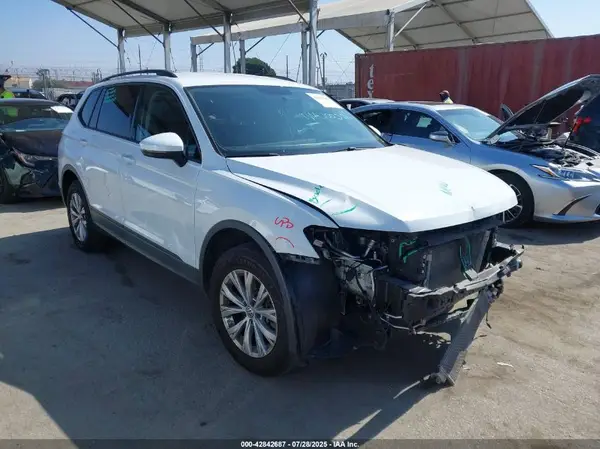 3VV1B7AX5LM112170 2020 VOLKSWAGEN TIGUAN - Image 1