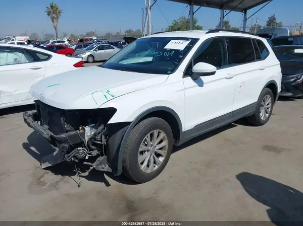 3VV1B7AX5LM112170 2020 VOLKSWAGEN TIGUAN - Image 2