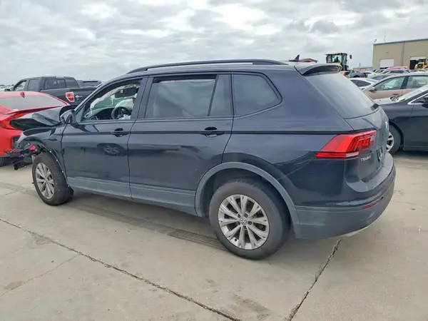 3VV1B7AX5LM140471 2020 VOLKSWAGEN TIGUAN - Image 2