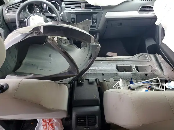 3VV1B7AX5LM140471 2020 VOLKSWAGEN TIGUAN - Image 8