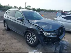 3VV1B7AX5LM151924 2020 VOLKSWAGEN TIGUAN