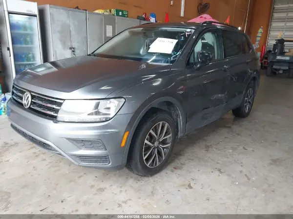 3VV1B7AX5MM070701 2021 VOLKSWAGEN TIGUAN - Image 2