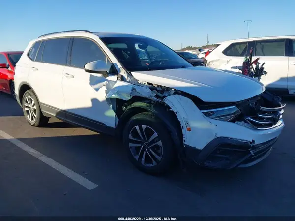 3VV1B7AX5NM013321 2022 VOLKSWAGEN TIGUAN - Image 1