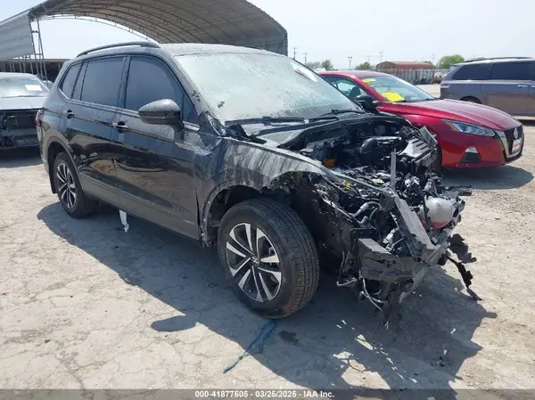 3VV1B7AX5NM030779 2022 VOLKSWAGEN TIGUAN - Image 1