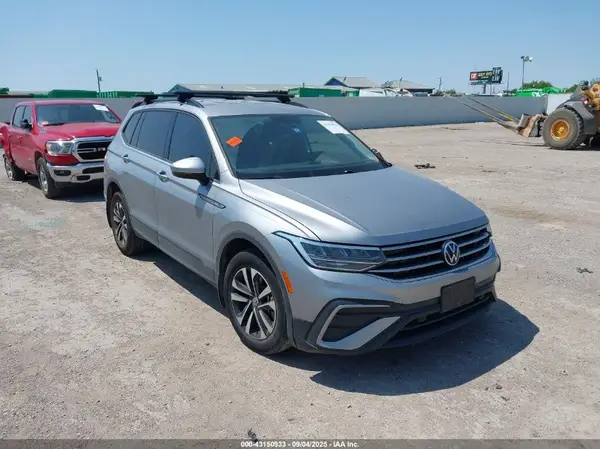 3VV1B7AX5NM152137 2022 VOLKSWAGEN TIGUAN - Image 1
