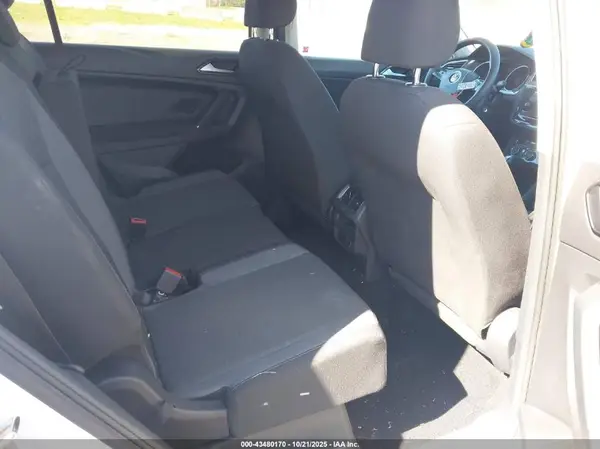 3VV1B7AX6JM009272 2018 VOLKSWAGEN TIGUAN - Image 8