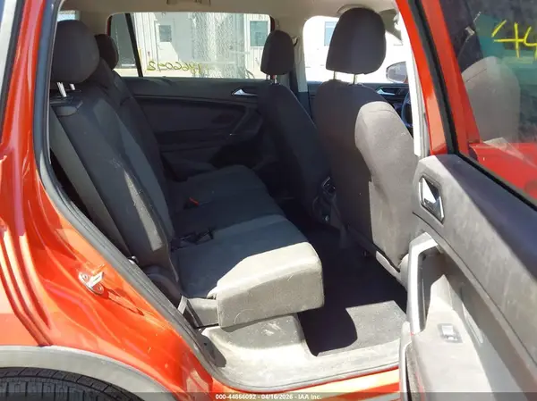 3VV1B7AX6JM028601 2018 VOLKSWAGEN TIGUAN - Image 8