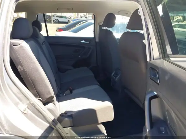 3VV1B7AX6JM030414 2018 VOLKSWAGEN TIGUAN - Image 8