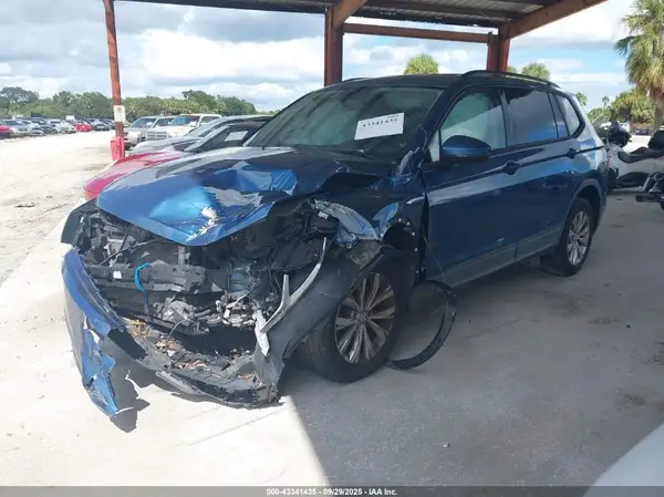 3VV1B7AX6JM050338 2018 VOLKSWAGEN TIGUAN - Image 2