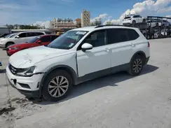 3VV1B7AX6JM057547 2018 VOLKSWAGEN TIGUAN