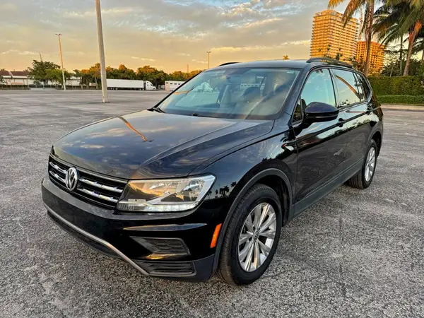 3VV1B7AX6JM064501 2018 VOLKSWAGEN TIGUAN - Image 2