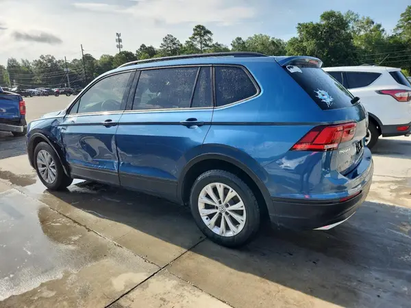 3VV1B7AX6JM072338 2018 VOLKSWAGEN TIGUAN - Image 2