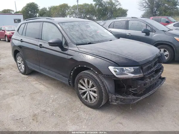 3VV1B7AX6JM081346 2018 VOLKSWAGEN TIGUAN - Image 1