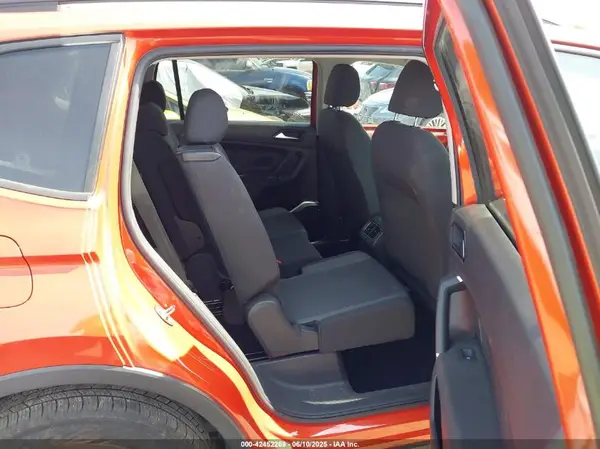 3VV1B7AX6JM091357 2018 VOLKSWAGEN TIGUAN - Image 8