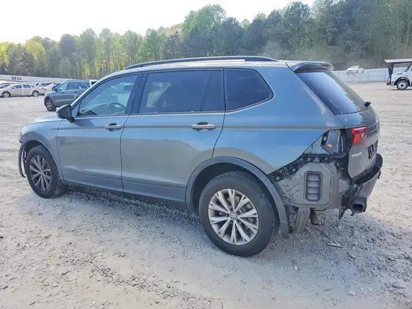 3VV1B7AX6JM110442 2018 VOLKSWAGEN TIGUAN - Image 2