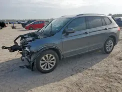 3VV1B7AX6JM118945 2018 VOLKSWAGEN TIGUAN