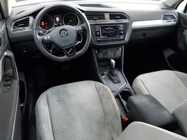 3VV1B7AX6KM050759 2019 VOLKSWAGEN TIGUAN - Image 8