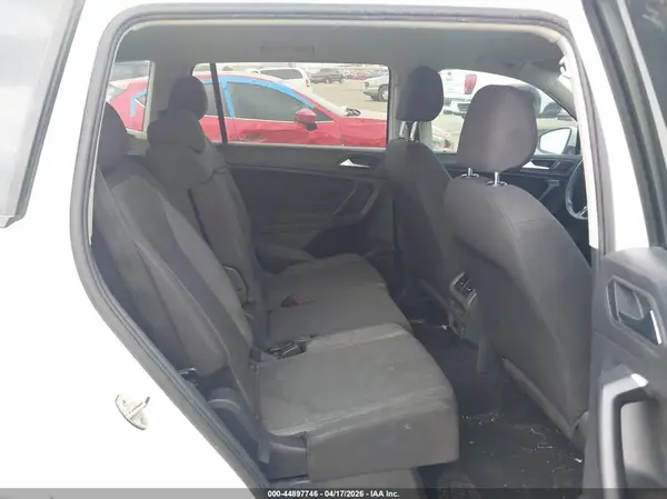 3VV1B7AX6KM060904 2019 VOLKSWAGEN TIGUAN - Image 8
