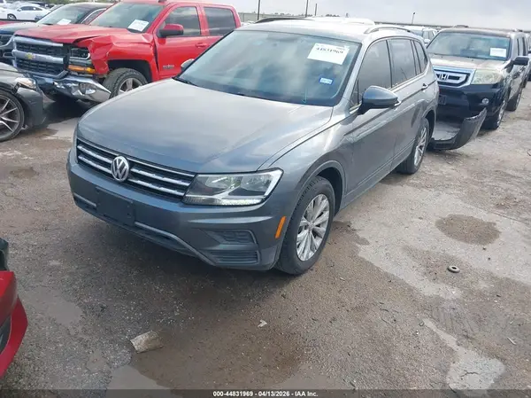 3VV1B7AX6KM061888 2019 VOLKSWAGEN TIGUAN - Image 2