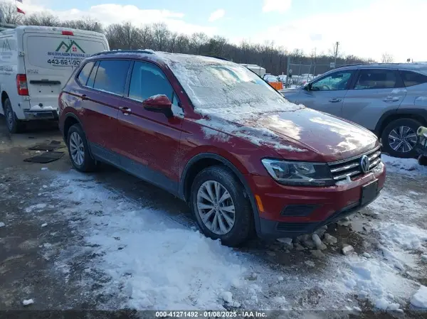3VV1B7AX6KM075645 2019 VOLKSWAGEN TIGUAN - Image 1