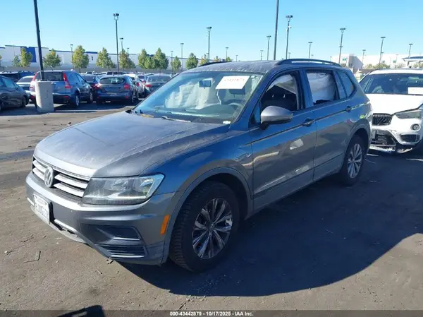 3VV1B7AX6KM085592 2019 VOLKSWAGEN TIGUAN - Image 2