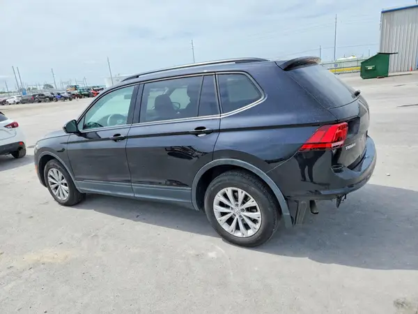 3VV1B7AX6KM164566 2019 VOLKSWAGEN TIGUAN - Image 2