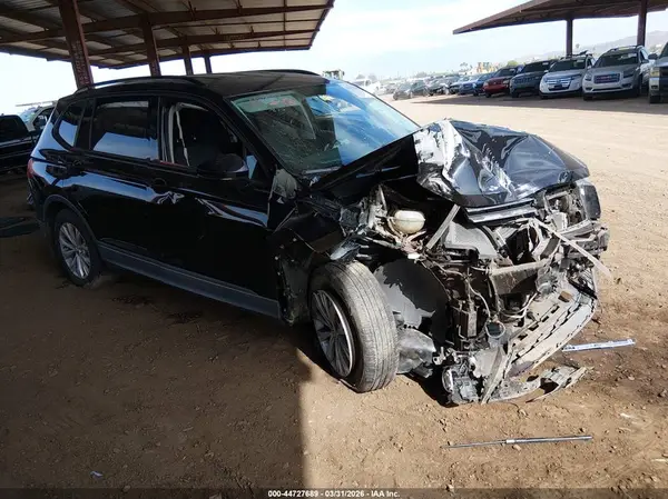 3VV1B7AX6LM047877 2020 VOLKSWAGEN TIGUAN - Image 1