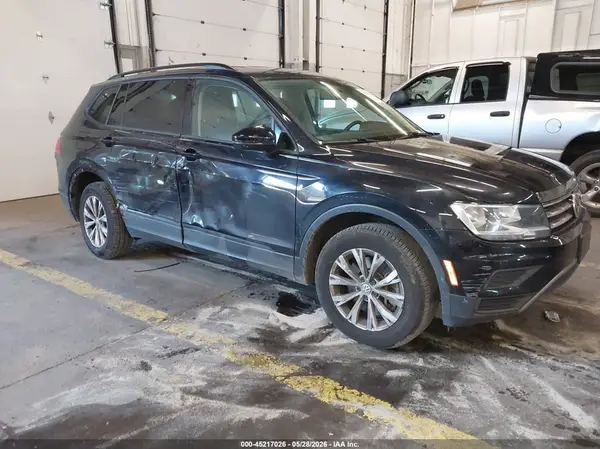 3VV1B7AX6LM062508 2020 VOLKSWAGEN TIGUAN - Image 1