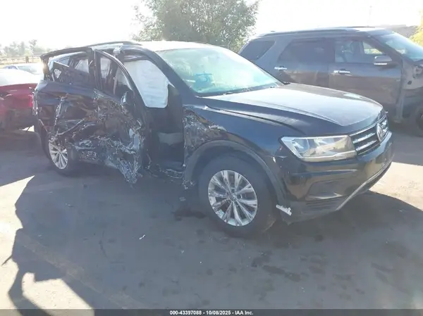3VV1B7AX6LM083343 2020 VOLKSWAGEN TIGUAN - Image 1