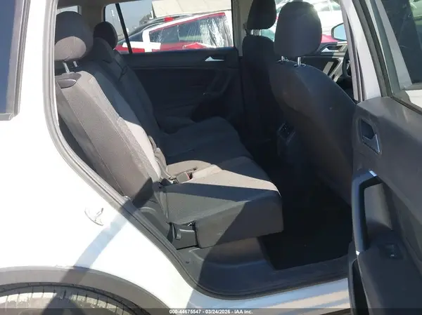 3VV1B7AX6LM110041 2020 VOLKSWAGEN TIGUAN - Image 8
