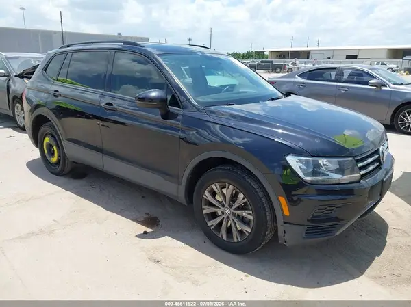 3VV1B7AX6LM126501 2020 VOLKSWAGEN TIGUAN - Image 1