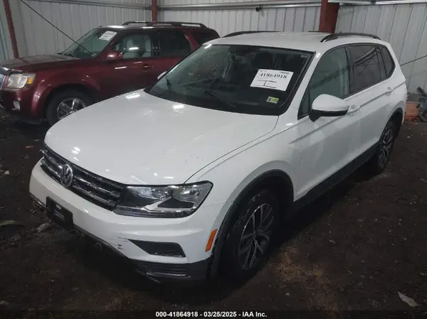3VV1B7AX6MM081755 2021 VOLKSWAGEN TIGUAN - Image 2