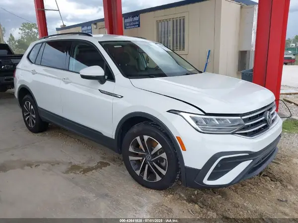 3VV1B7AX6NM070790 2022 VOLKSWAGEN TIGUAN - Image 1