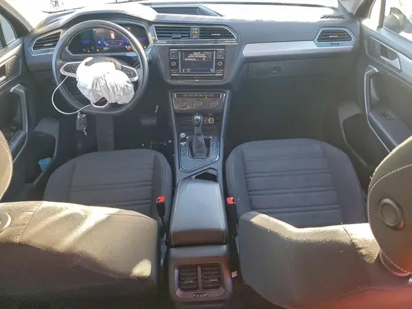 3VV1B7AX6NM160957 2022 VOLKSWAGEN TIGUAN - Image 8
