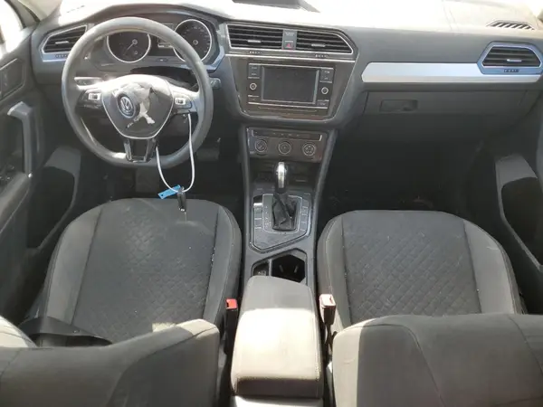 3VV1B7AX7JM013797 2018 VOLKSWAGEN TIGUAN - Image 8