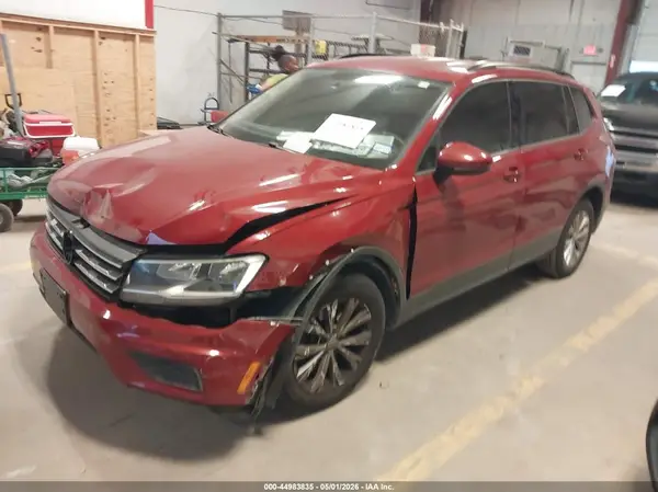 3VV1B7AX7JM024220 2018 VOLKSWAGEN TIGUAN - Image 2
