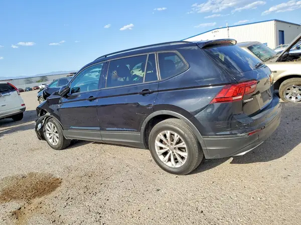 3VV1B7AX7JM027084 2018 VOLKSWAGEN TIGUAN - Image 2