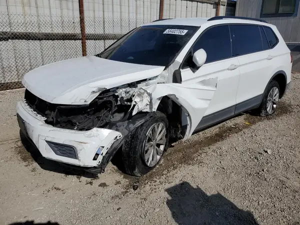 3VV1B7AX7JM067181 2018 VOLKSWAGEN TIGUAN - Image 1