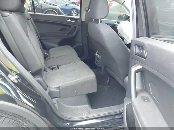 3VV1B7AX7JM119408 2018 VOLKSWAGEN TIGUAN - Image 8