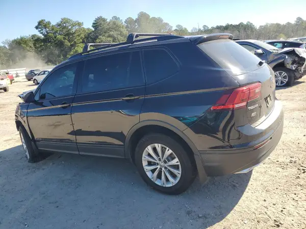 3VV1B7AX7JM121336 2018 VOLKSWAGEN TIGUAN - Image 2