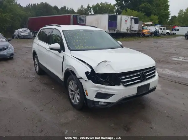 3VV1B7AX7JM219590 2018 VOLKSWAGEN TIGUAN - Image 1