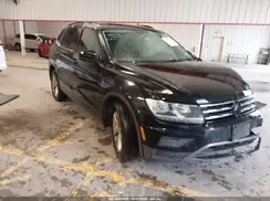 3VV1B7AX7KM081745 2019 VOLKSWAGEN TIGUAN