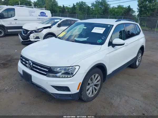 3VV1B7AX7KM087822 2019 VOLKSWAGEN TIGUAN - Image 2