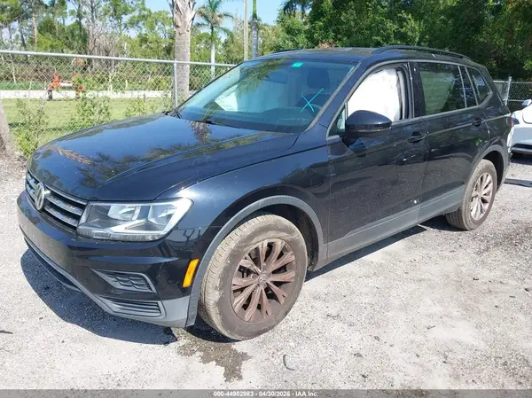 3VV1B7AX7KM097220 2019 VOLKSWAGEN TIGUAN - Image 2
