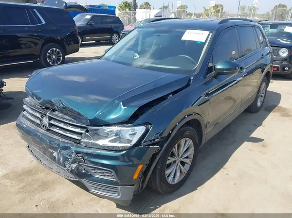 3VV1B7AX7KM115991 2019 VOLKSWAGEN TIGUAN - Image 2