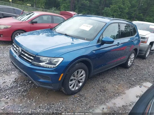 3VV1B7AX7KM117045 2019 VOLKSWAGEN TIGUAN - Image 2
